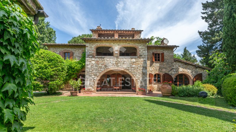 Отдельно стоящий дом в Четона