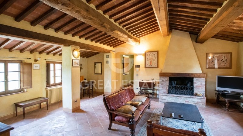 Casolare a Lucignano