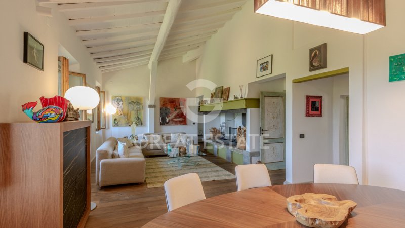 Отдельно стоящий дом в Реджелло