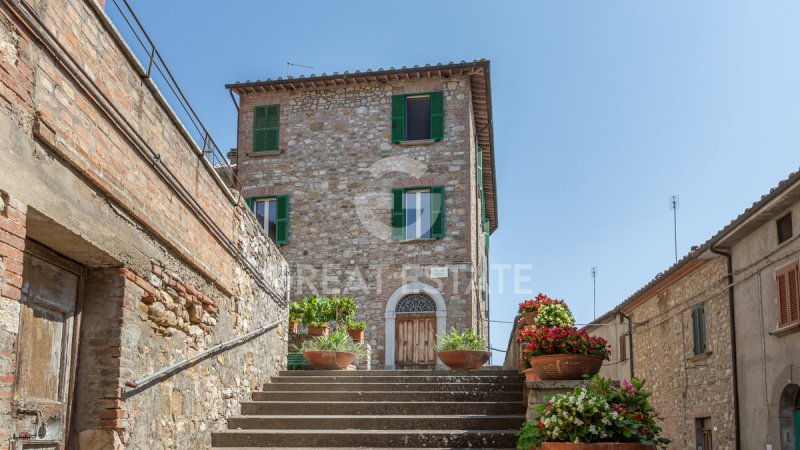 Историческая квартира в Фабро