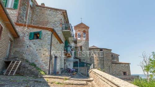 Apartamento histórico em Fabro