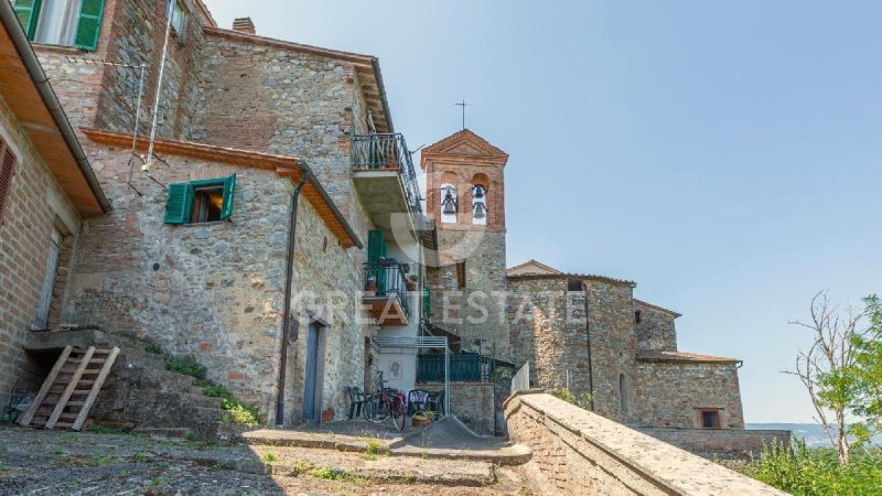Apartamento histórico em Fabro