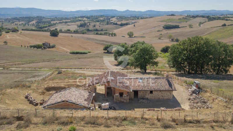 Отдельно стоящий дом в Кастильоне-дель-Лаго