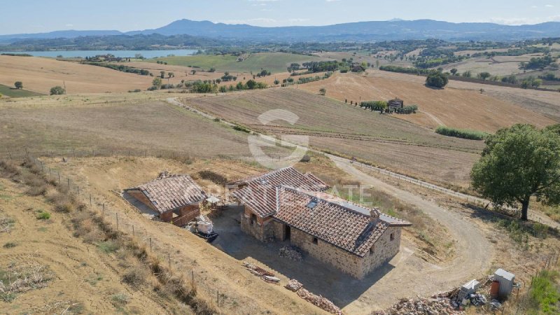 Отдельно стоящий дом в Кастильоне-дель-Лаго