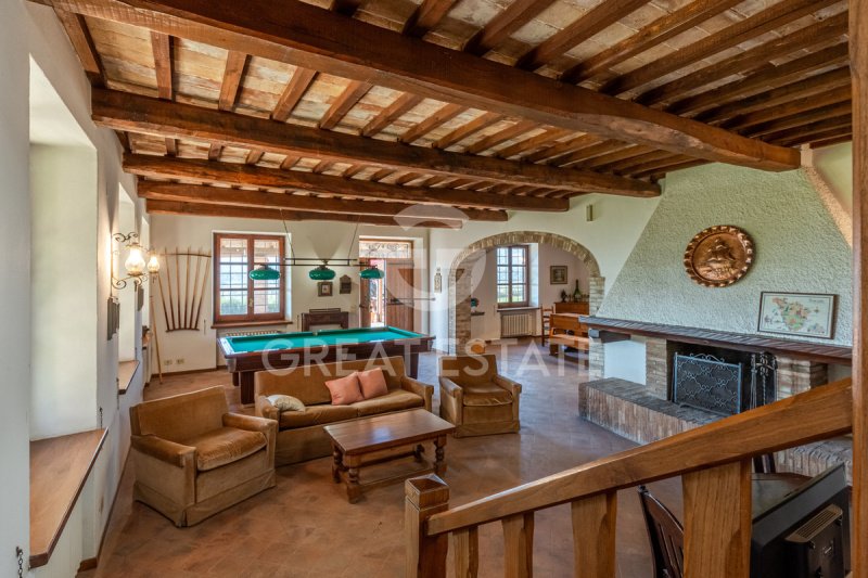 Klein huisje op het platteland in Cetona