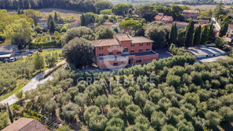 Отдельно стоящий дом в Кастильоне-дель-Лаго