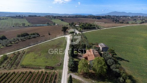 Отдельно стоящий дом в Кастильоне-дель-Лаго