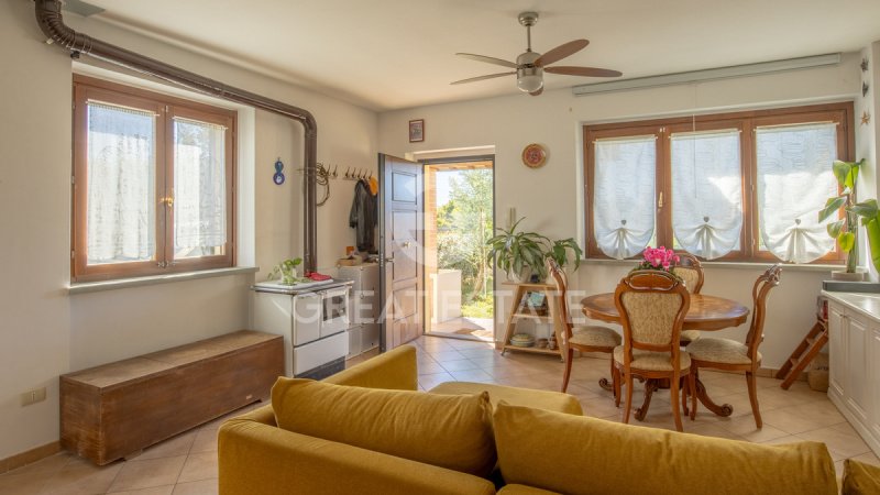 Moradia em Tuoro sul Trasimeno