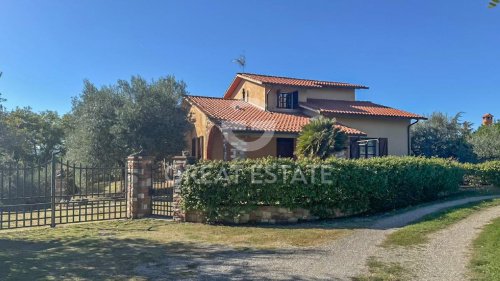 Вилла в Читта-делла-Пьеве