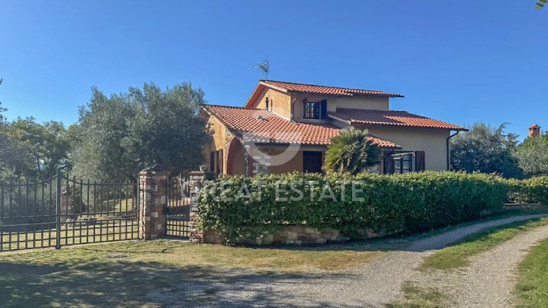 Вилла в Читта-делла-Пьеве