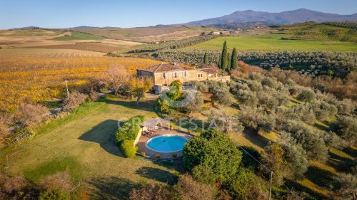 Farmhouse in Castel del Piano
