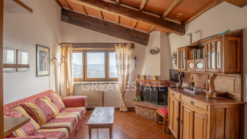 Отдельно стоящий дом в Cortona