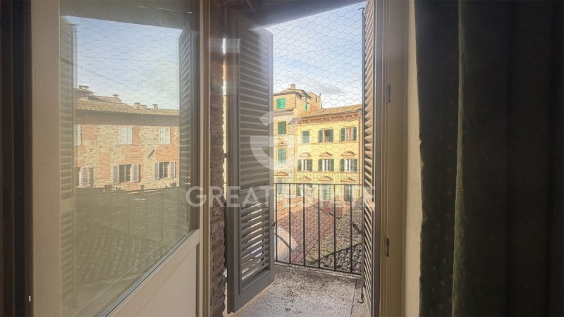 Klein huisje op het platteland in Siena