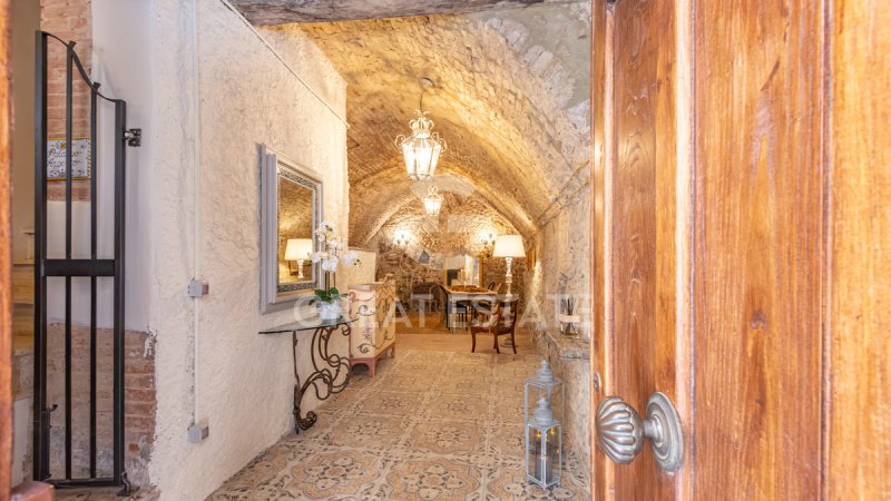 Apartamento histórico en Ficulle