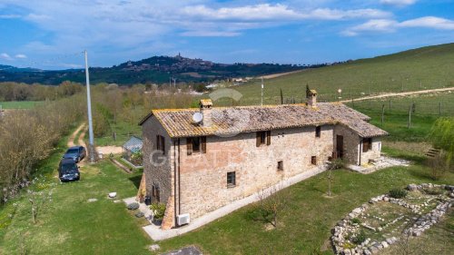 Lantställe i Todi