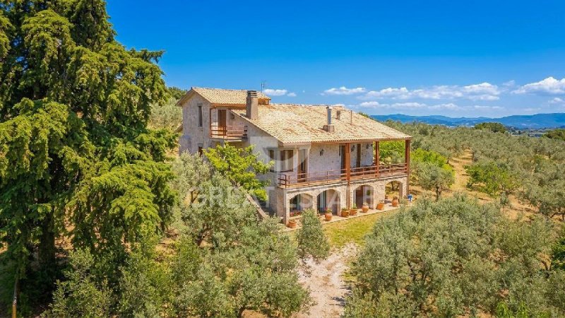 Ferme à Trevi