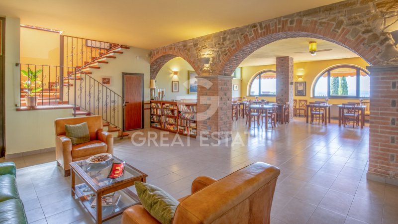 Villa i Tuoro sul Trasimeno