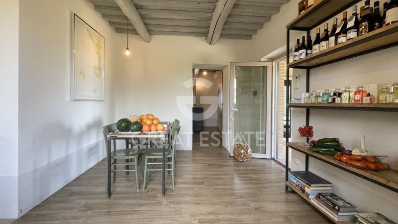 Klein huisje op het platteland in Magliano in Toscana