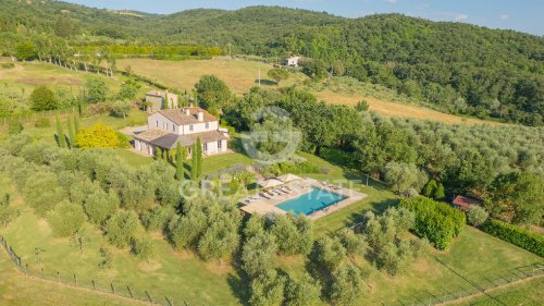 Farmhouse in San Casciano dei Bagni