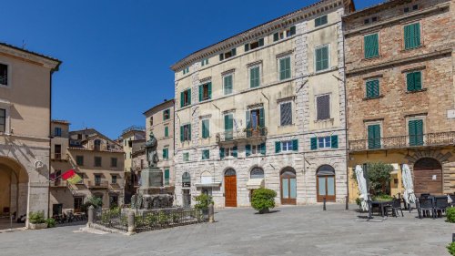Historisch appartement in Sarteano