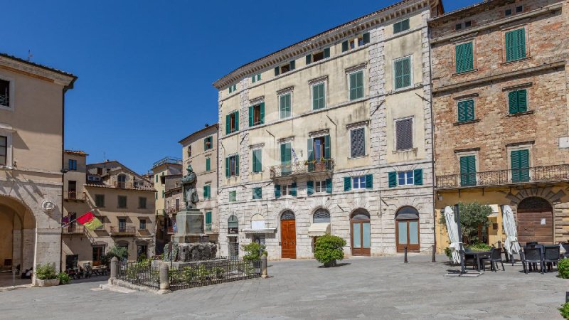 Historisch appartement in Sarteano