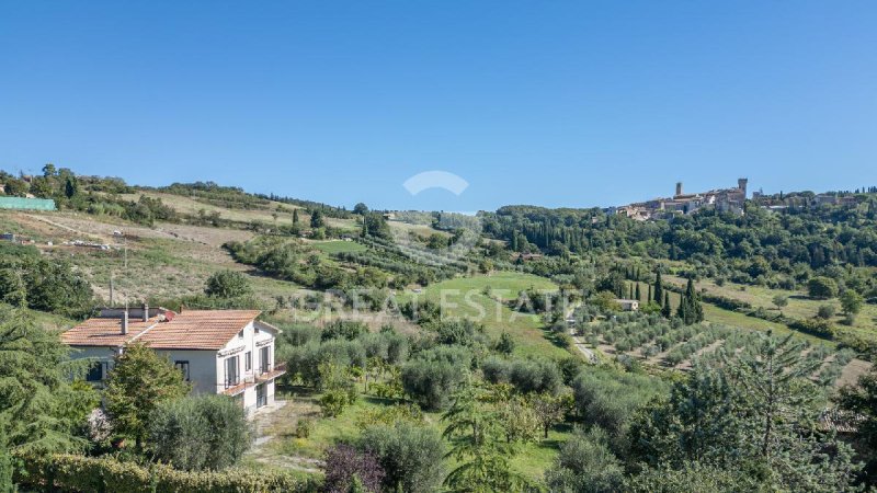 Farmhouse in San Casciano dei Bagni