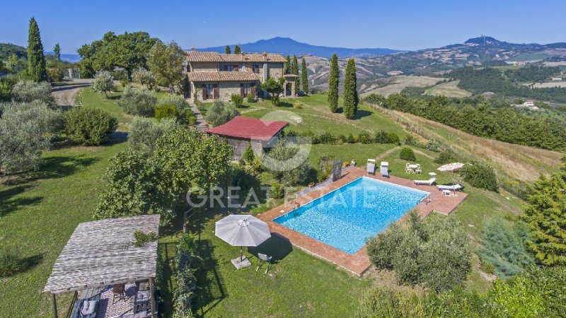Farmhouse in San Casciano dei Bagni