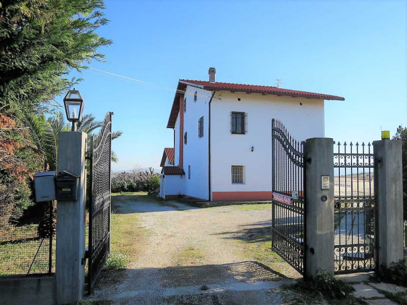 Villa en Notaresco