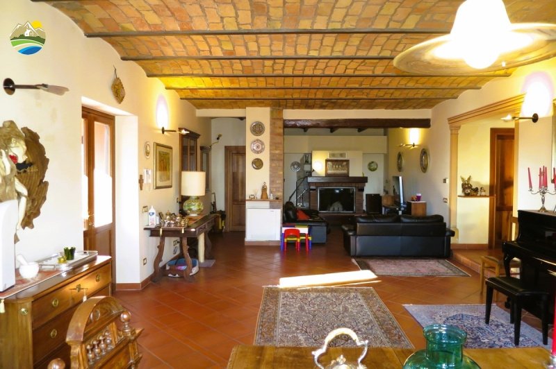 Country house in Bellante
