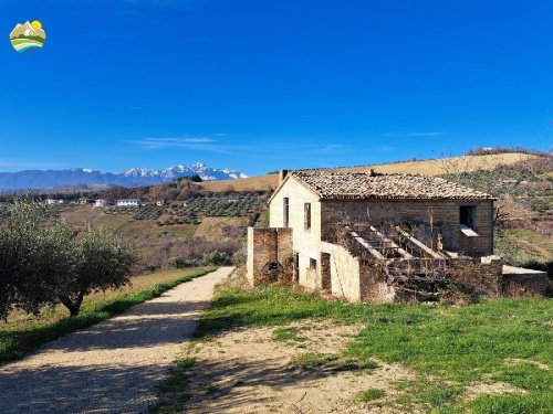 Landhaus in Castilenti