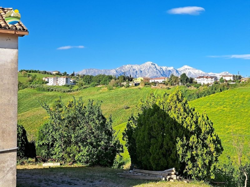 Country house in Montefino