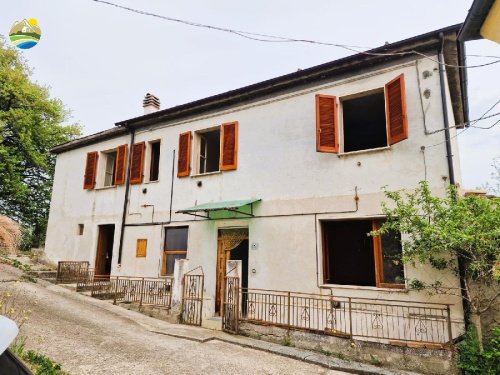 Casa di campagna a Bisenti