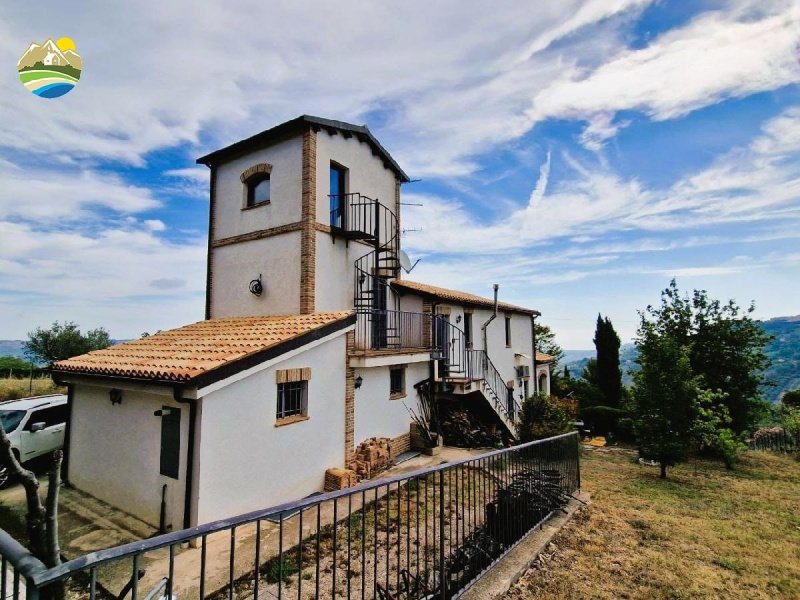 Country house in Città Sant'Angelo