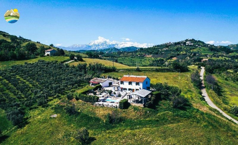 Villa in Cellino Attanasio