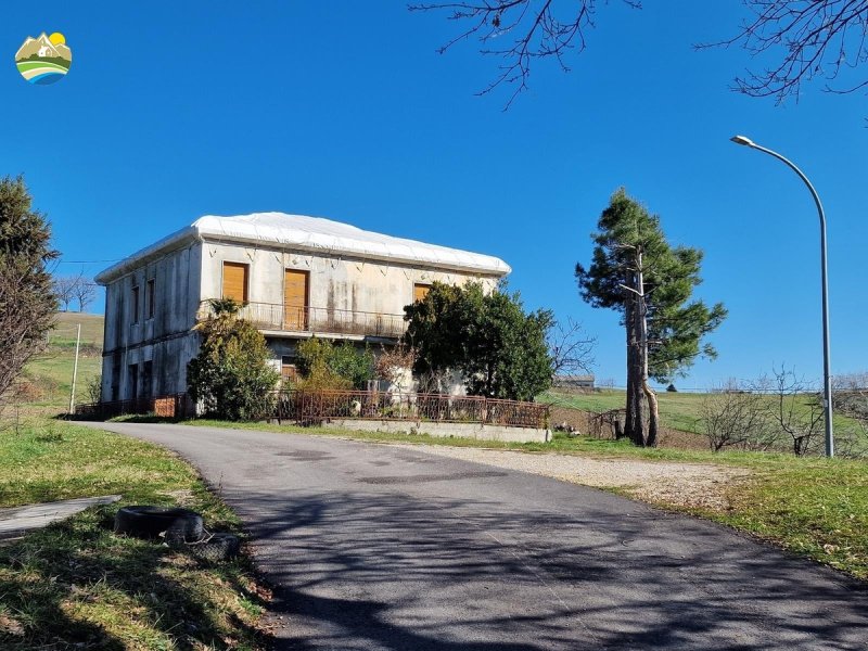 Сельский дом в Бизенти