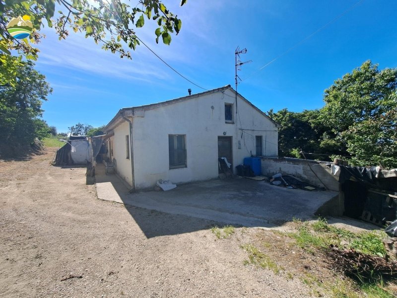 Сельский дом в Атри