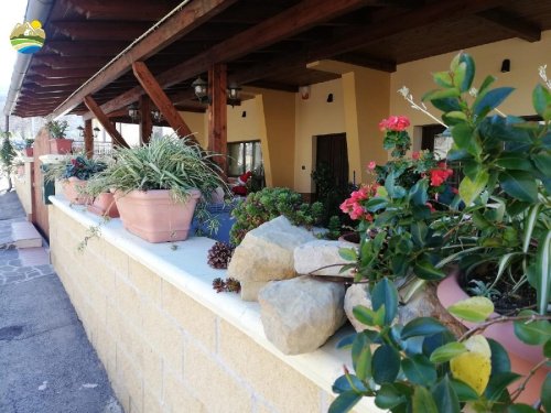 Hus från källare till tak i Montefino