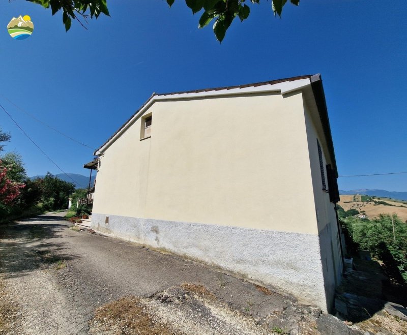 Country house in Bisenti