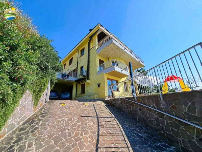 Villa in Castiglione Messer Raimondo