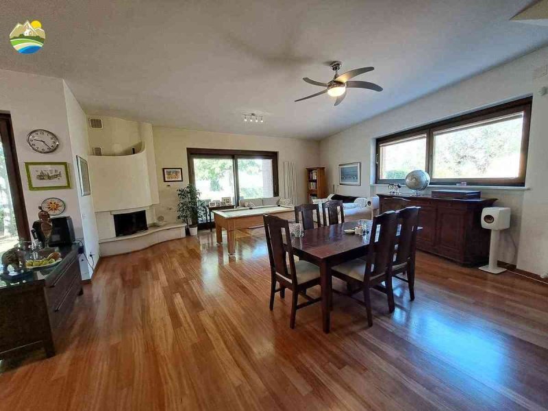 Вилла в Коллекорвино