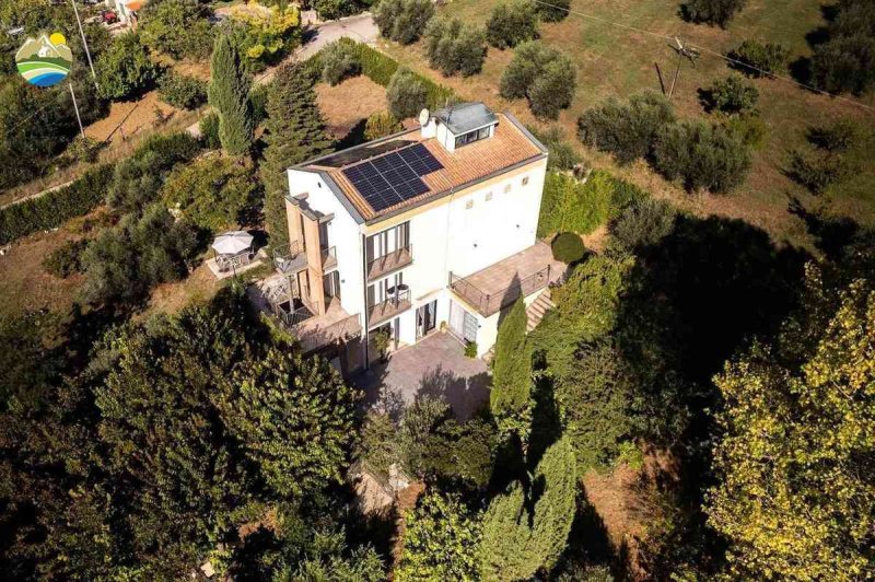 Villa en Atri