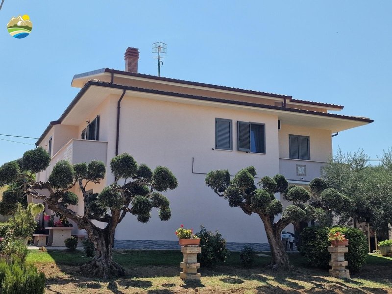 Casa di campagna a Castilenti