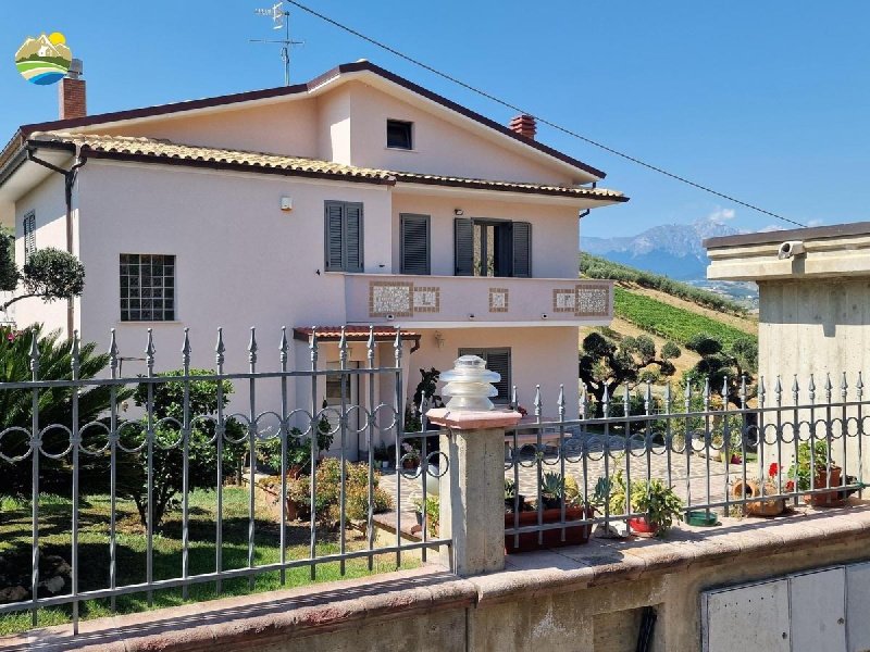 Casa di campagna a Castilenti