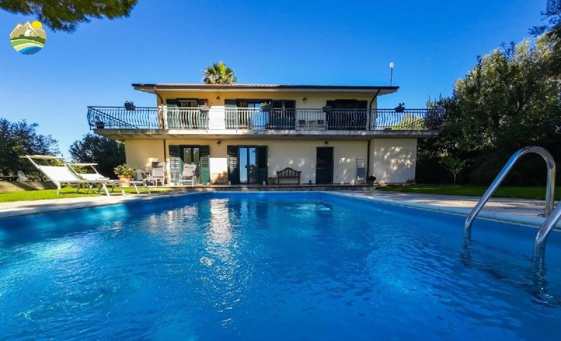 Вилла в Мошано-Сант'Анджело