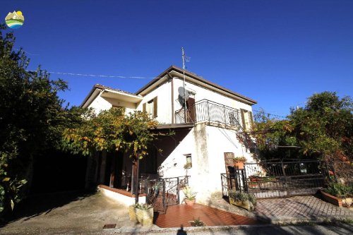 Maison de campagne à Bisenti