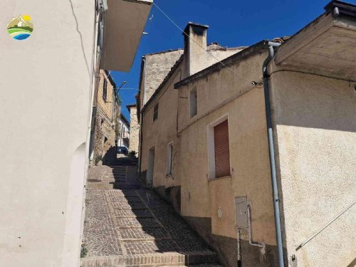 Особняк из двух квартир в Арсита