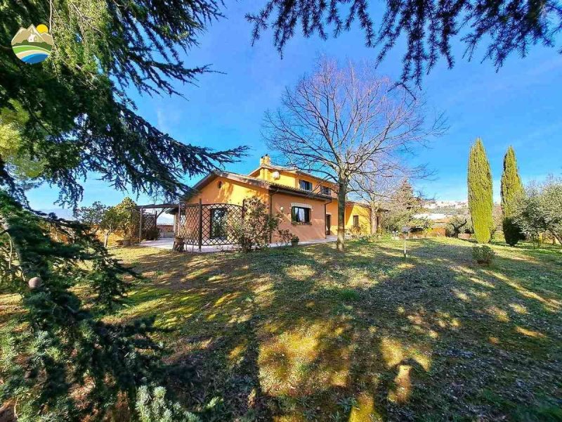 Villa i Città Sant'Angelo