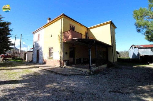 Casa de campo en Montefino
