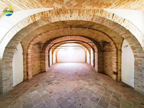 Historiskt hus i Colledara
