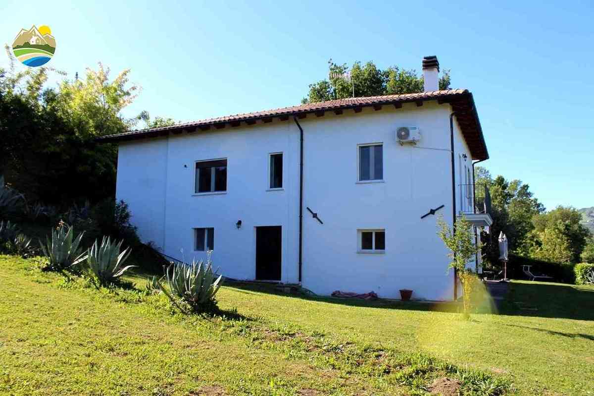2 bedrooms country house, 205 m² Bisenti, Teramo (province) photo 4
